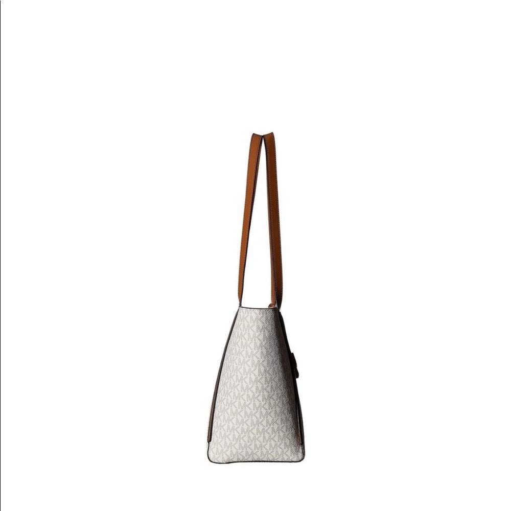 Michael Kors Tote Bag - Picture 3 of 5
